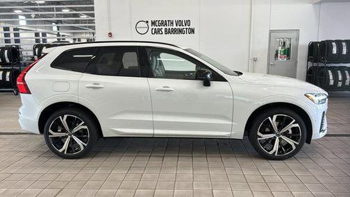 2025 Volvo XC60 B5 Ultra