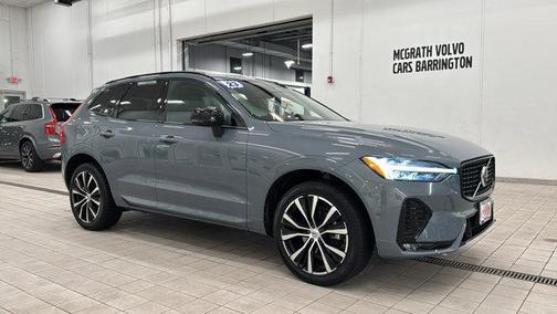 2023 Volvo XC60 B5 Plus Dark Theme