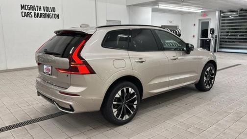 2026 Volvo XC60 B5 Plus