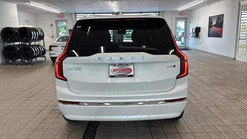 2026 Volvo XC90 B5 Plus 6-Seater
