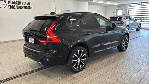 2025 Volvo XC60 B5 Plus