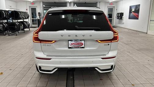 2026 Volvo XC60 B5 Plus