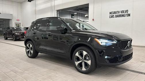 2026 Volvo XC40 B5 Plus