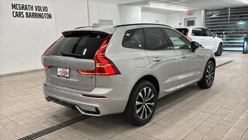 2025 Volvo XC60 B5 Plus