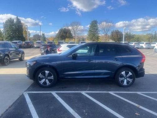 2025 Volvo XC60 Plug-In Hybrid T8 Core