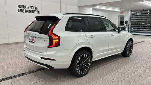2026 Volvo XC90 B6 Ultra Dark Theme 7-Seater