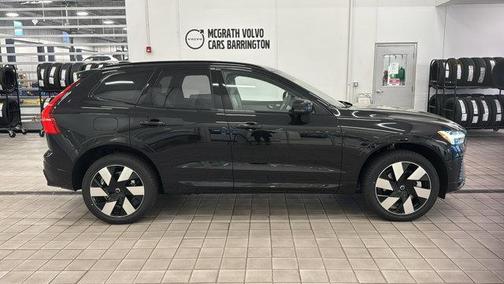 2025 Volvo XC60 Plug-In Hybrid T8 Plus