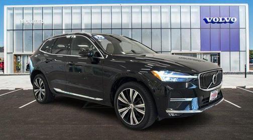 2022 Volvo XC60 B5 Inscription