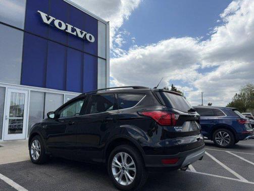 Agate Black Metallic 2019 Ford Escape SEL