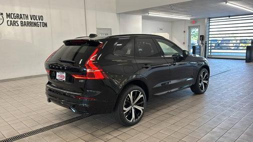 2025 Volvo XC60 B5 Ultra