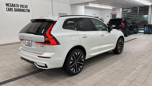 2026 Volvo XC60 B5 Ultra