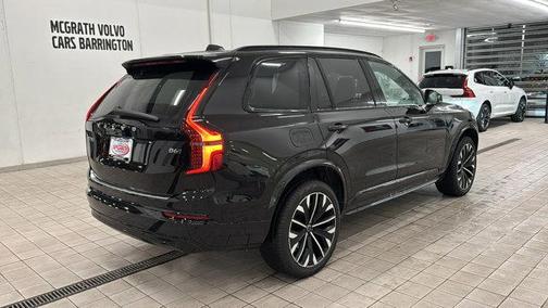 2026 Volvo XC90 Ultra Dark Theme, B6 AWD Gas (mild hybrid), Gasoline, 7 Seats