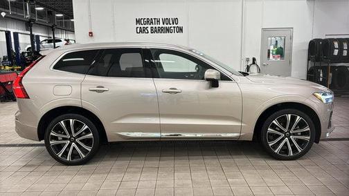 2023 Volvo XC60 B5 Ultimate Bright Theme