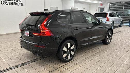 2025 Volvo XC60 Plug-In Hybrid T8 Plus