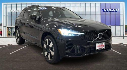 2025 Volvo XC60 Plug-In Hybrid T8 Plus