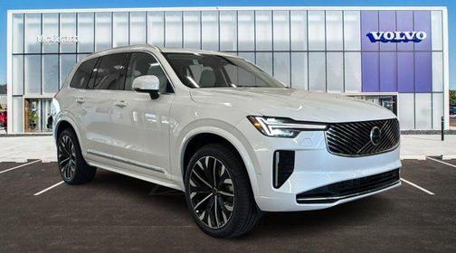 2025 Volvo XC90 B6 Ultra