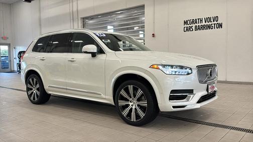 Crystal White Metallic 2024 Volvo XC90 Recharge Plug-In Hybrid T8 Plus 6-Seater