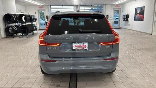 2022 Volvo XC60 B5 Momentum