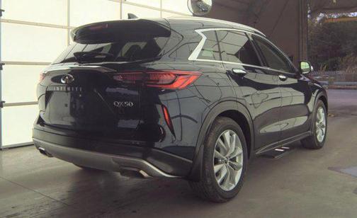 2022 INFINITI QX50 LUXE AWD