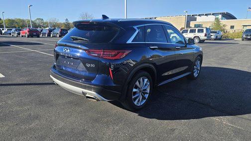 2022 INFINITI QX50 LUXE AWD