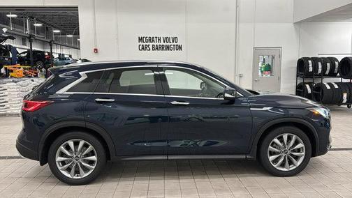 2022 INFINITI QX50 LUXE AWD