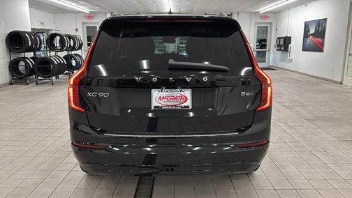 2026 Volvo XC90 B6 Ultra Dark Theme 7-Seater
