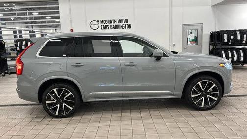 2025 Volvo XC90 B5 Plus