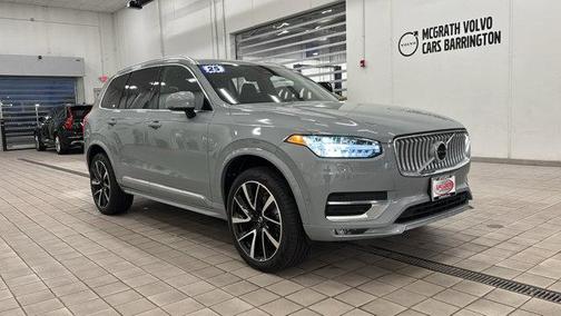 2025 Volvo XC90 B5 Plus