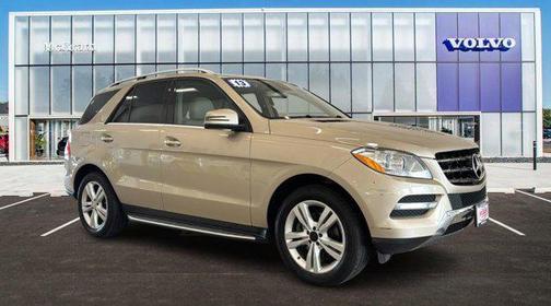 Pearl Beige Metallic 2013 Mercedes-Benz M-Class 4MATIC