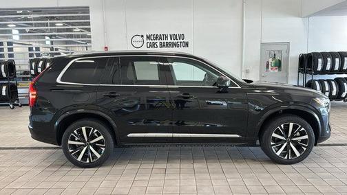 2025 Volvo XC90 B5 Core