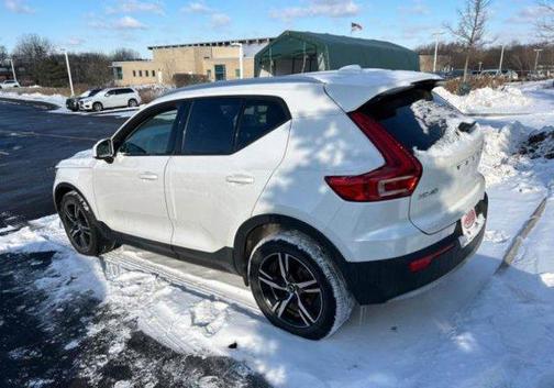 2023 Volvo XC40 B5 Core