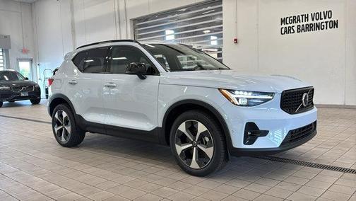 Cloud Blue 2026 Volvo XC40 Plus, B5 AWD Gas (mild hybrid), Dark