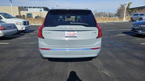 2025 Volvo XC90 B6 Plus 7-Seater