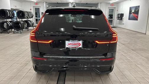 2026 Volvo XC60 Plug-In Hybrid T8 Ultra Black Edition