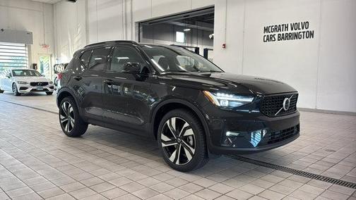 2026 Volvo XC40 B5 Ultra