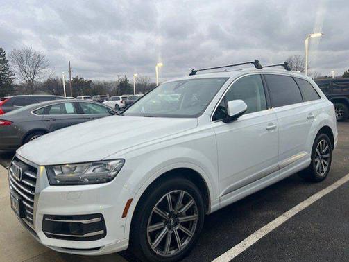 2019 Audi Q7 55 Premium Plus
