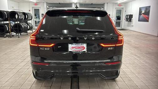 2026 Volvo XC60 B5 Plus