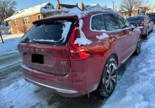 2023 Volvo XC60 B5 Plus Bright Theme