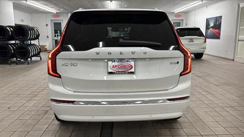 2025 Volvo XC90 B5 Plus 7-Seater