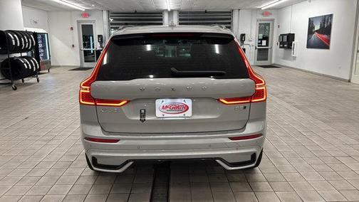 2025 Volvo XC60 B5 Plus