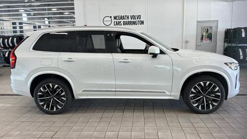 2025 Volvo XC90 Plug-In Hybrid T8 Ultra 7-Seater