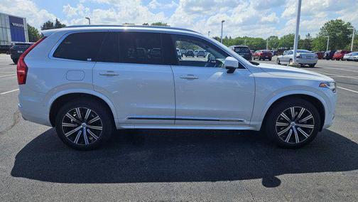 2021 Volvo XC90 Recharge Plug-In Hybrid T8 Inscription 7 Passenger