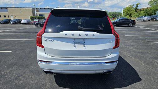 2021 Volvo XC90 Recharge Plug-In Hybrid T8 Inscription 7 Passenger