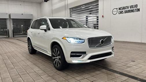 2025 Volvo XC90 B5 Core