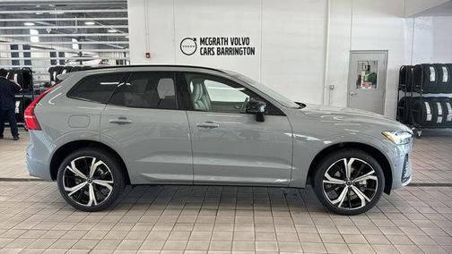 2025 Volvo XC60 B5 Ultra