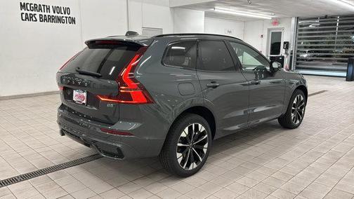 2026 Volvo XC60 B5 Plus