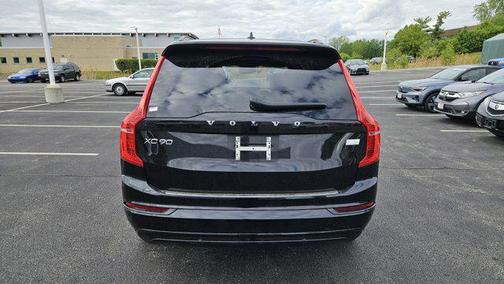 2023 Volvo XC90 Recharge Plug-In Hybrid T8 Plus Dark Theme 7-Seater