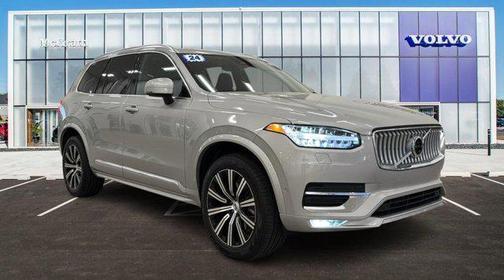 2024 Volvo XC90 B6 Plus Bright Theme 6-Seater
