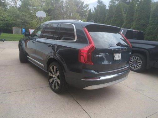2022 Volvo XC90 Recharge Plug-In Hybrid T8 Inscription 6 Passenger