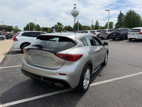 Blade Silver 2018 INFINITI QX30 Luxury